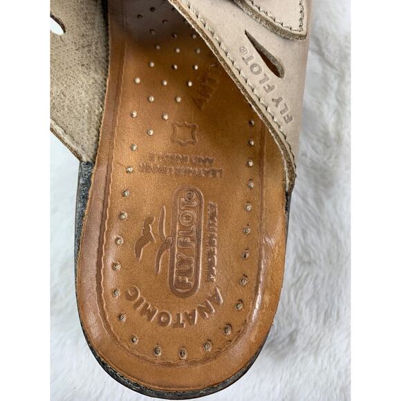 Fly Flot Womens Beige Leather Slide Sandals With Double Strap Buckle Design 6.5 - Picture 8 of 9